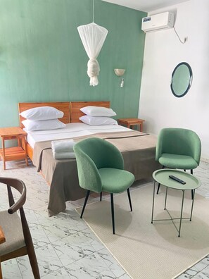 舒適雙床房 | 書桌、筆電工作空間、免費無線上網