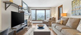 Sunrise Cambridge 302 ski to and from this condo near sport center