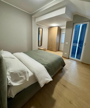 Bügeleisen/Bügelbrett, WLAN, Bettwäsche