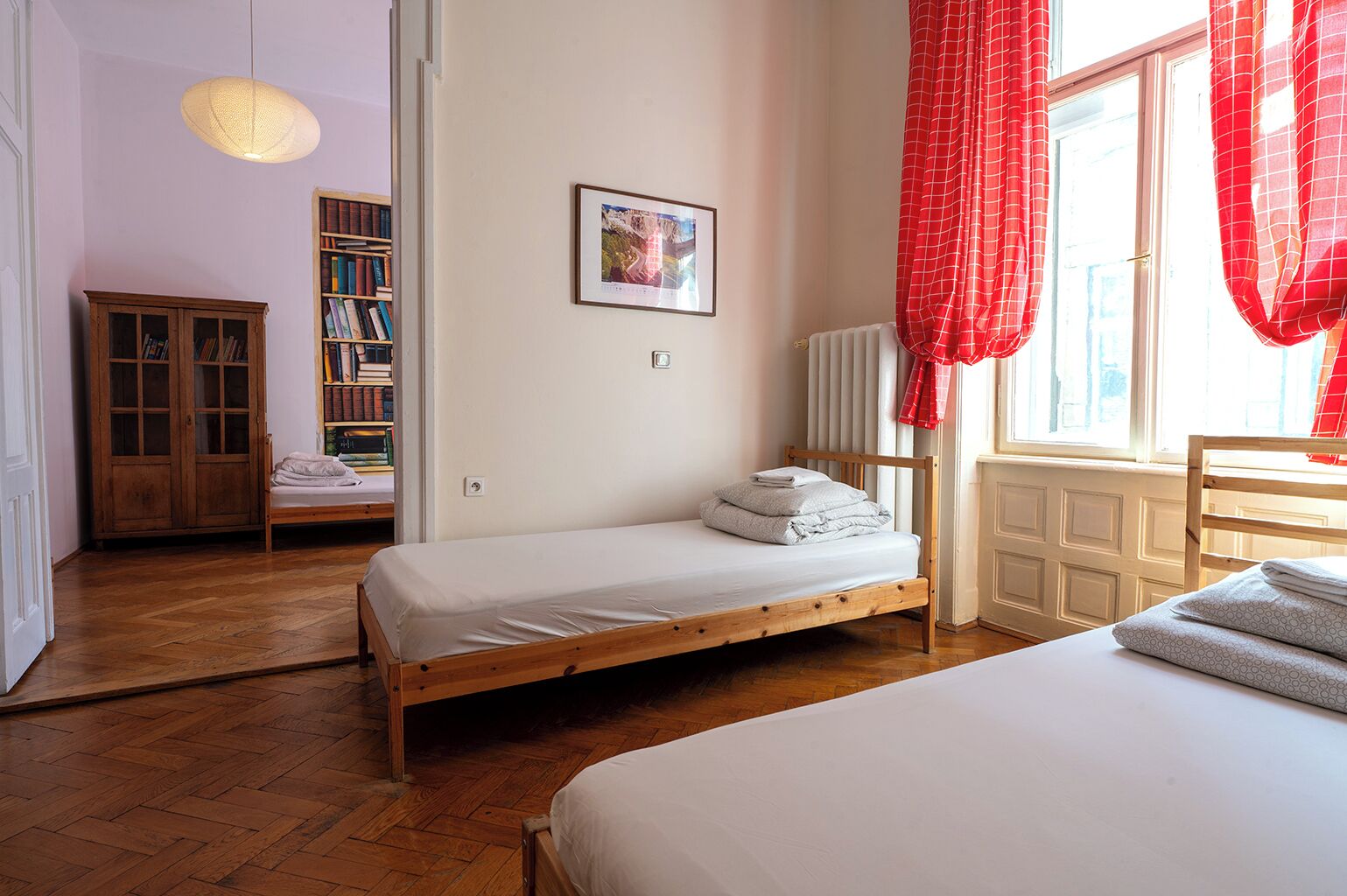 Wifi gratis y ropa de cama 
