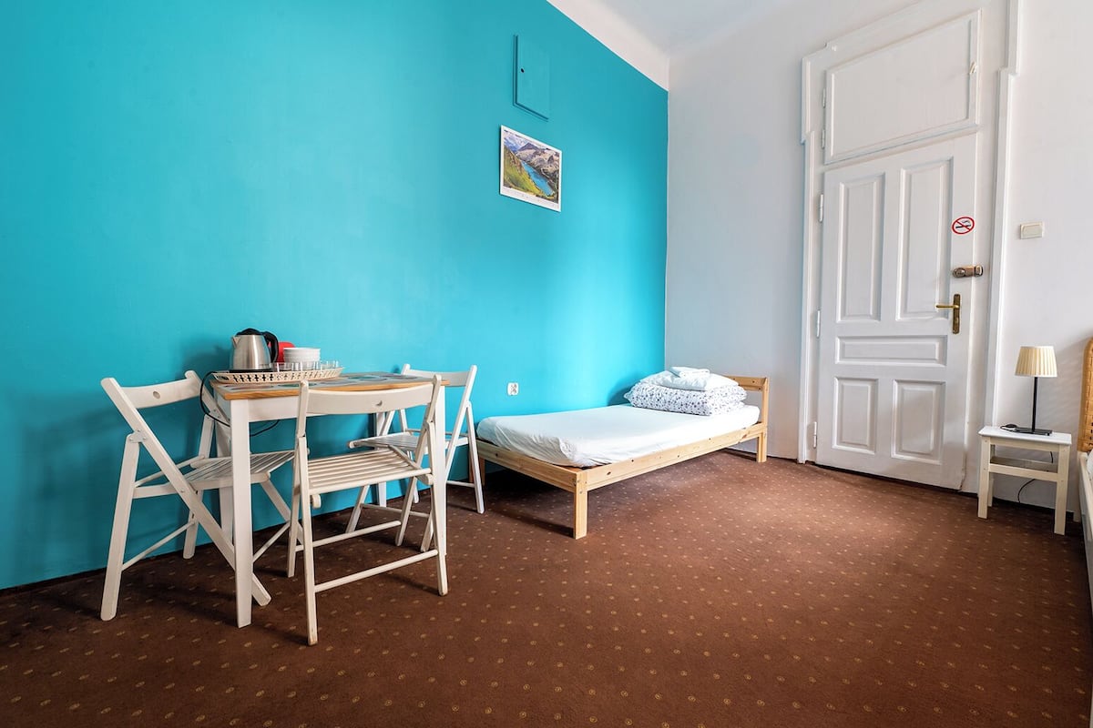 Double or Twin Room | Free WiFi