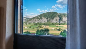 View from property - Mountain-view Eco-friendly Cottage (Marcoux)