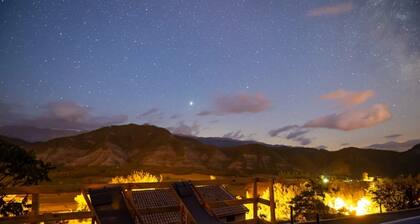 Mountain-view Eco-friendly Cottage