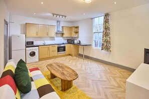 Interior - Host & Stay | Emporium Apartment A (Nottingham)