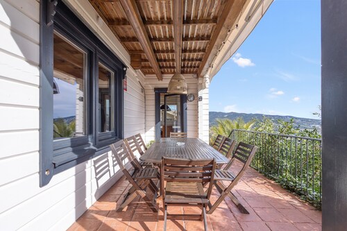 Maison de vacances 'Finland House Barcelona' avec vue mer, Wi-Fi et climatisation