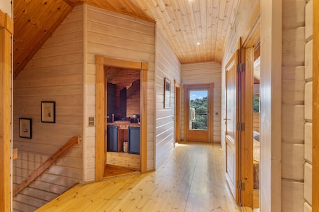 Interior. Vacation Home 'Finland House Barcelona' with Sea Views, Wi-Fi & Air Conditioning