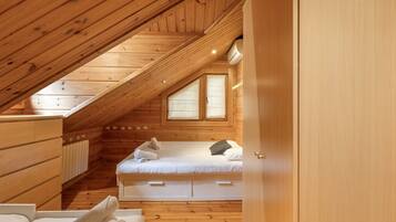 Een strijkplank/strijkijzer, wifi, beddengoed