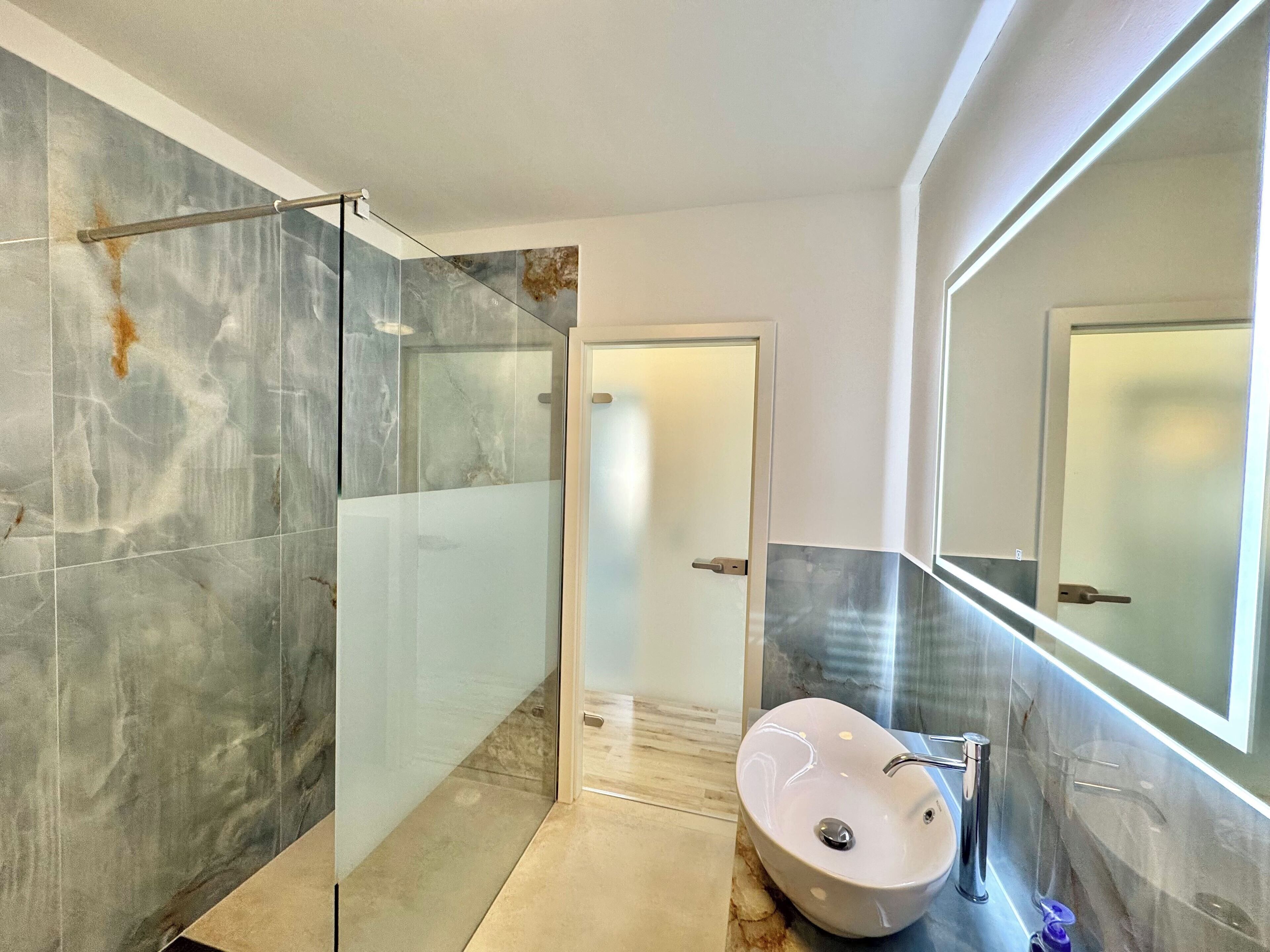 Villa Deluxe, vue jardin | Salle de bain