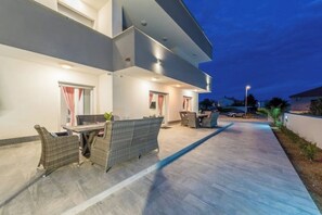 Outdoor dining - Villa Jana 1 (Novalja)