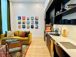 Apartment | 1 bedroom, Internet - Loft 307 The William Vinyl Downtown Vibes (Birmingham)