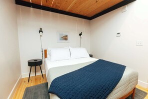 House | 1 bedroom, desk, Internet - Loft 305 - The William - Atrium - Live Work Walk (Birmingham)
