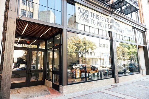 Loft 305 - The William - Atrium - Live Work Walk