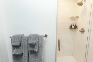 House | 1 bedroom, desk, Internet - Loft 305 - The William - Atrium - Live Work Walk (Birmingham)