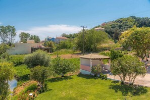 Apartment - Pink House Socrates Corfu Beachside Studio (Corfu)