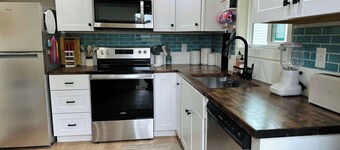 Charming 2BR in Columbia Walkable Pet-friendly