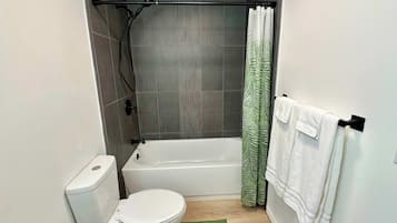 House | 2 bedrooms, Internet