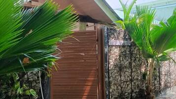 Enceinte de lâhĂ©bergement