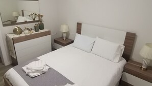 3 soverom, strykejern/-brett, wi-fi og sengetøy