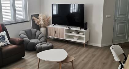 Holiday Home 'Casa Do Carapacho' with Sea View, Wi-Fi and Air Conditioning