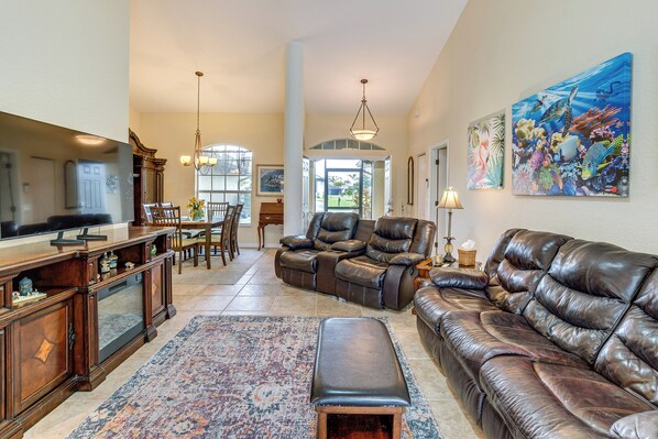 House (3 Bedrooms) | Interior - Beach Days & Fairways: Rotonda West Snowbird Home (Rotonda West)
