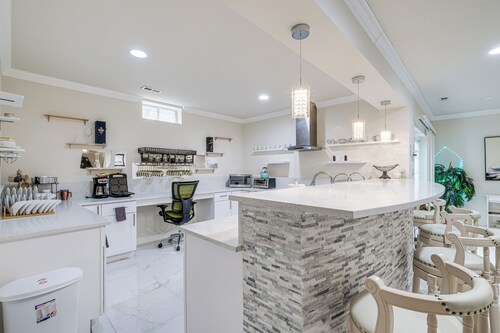 Family-friendly Home w/ Foosball in Silver Spring!