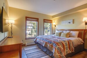 Interior - Family Ski Trip! Upscale Keystone Condo Near Lift (Keystone)