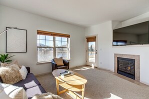 Interior - Walkable Condo 5 Mi to Winter Park Resort! (Fraser)