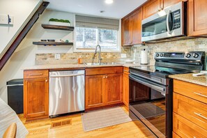 House (2 Bedrooms) | Interior - Modern A-frame in Fairfield Bay w/ Pool Access (Fairfield Bay)