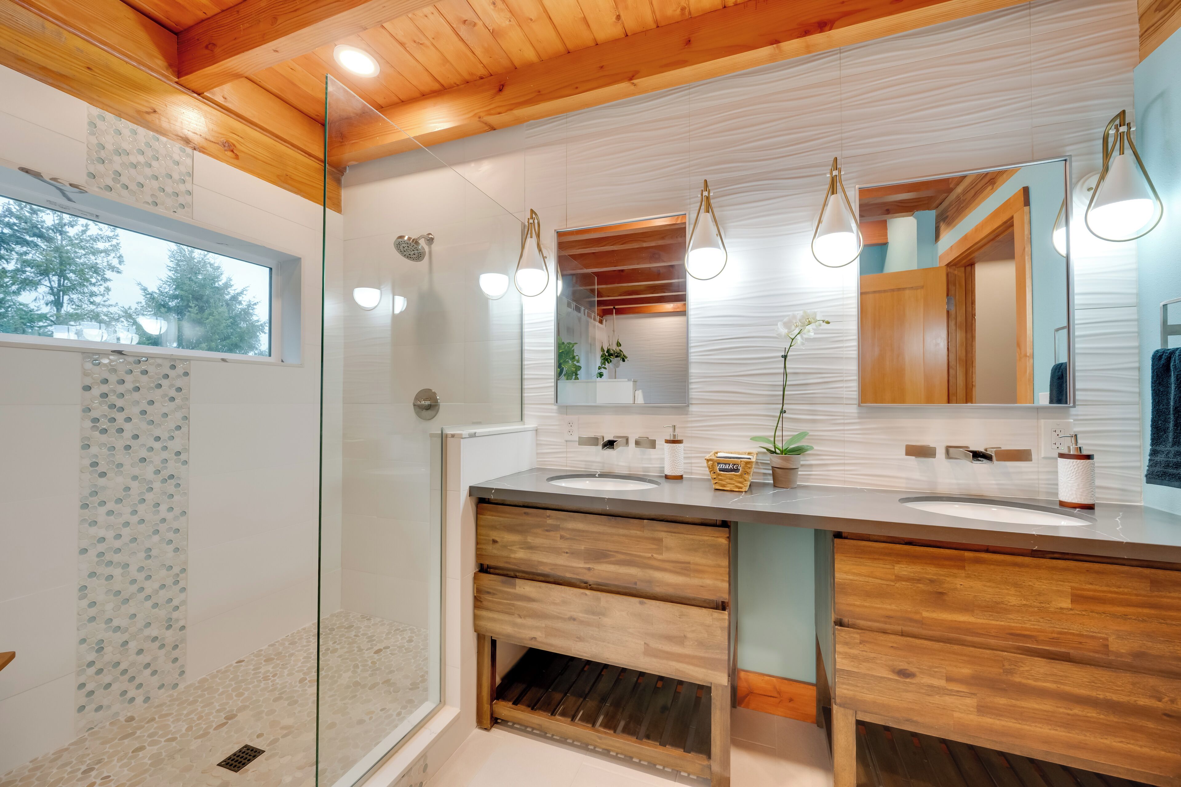House (Multiple Bedrooms) | Interior