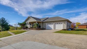 Apartment (1 Bedroom) | Interior