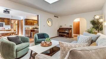 Nhà (4 Bedrooms) | Nội thất