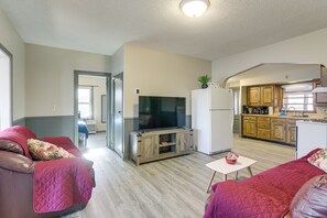 House (4 Bedrooms) | Front of property