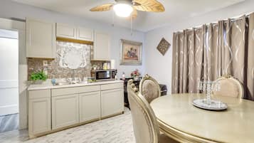 Apartment (4 Bedrooms) | Interior