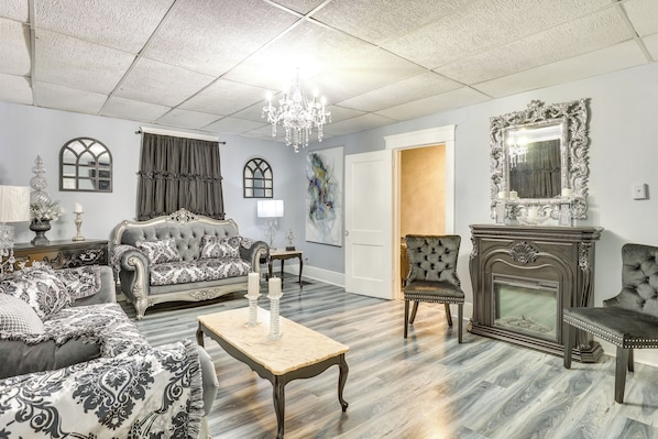 Apartment (4 Bedrooms) | Front of property