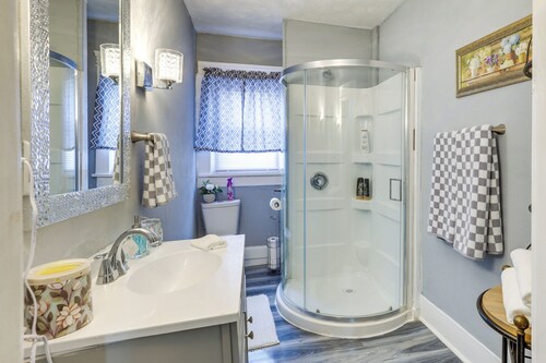 Spacious Condo 4 Mi to Pro Football Hall of Fame!