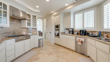 Casa (5 Bedrooms) | Parte interna