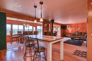 Interior - Close to Pike Natl Forest! Lake-view Family Cabin (Divide)