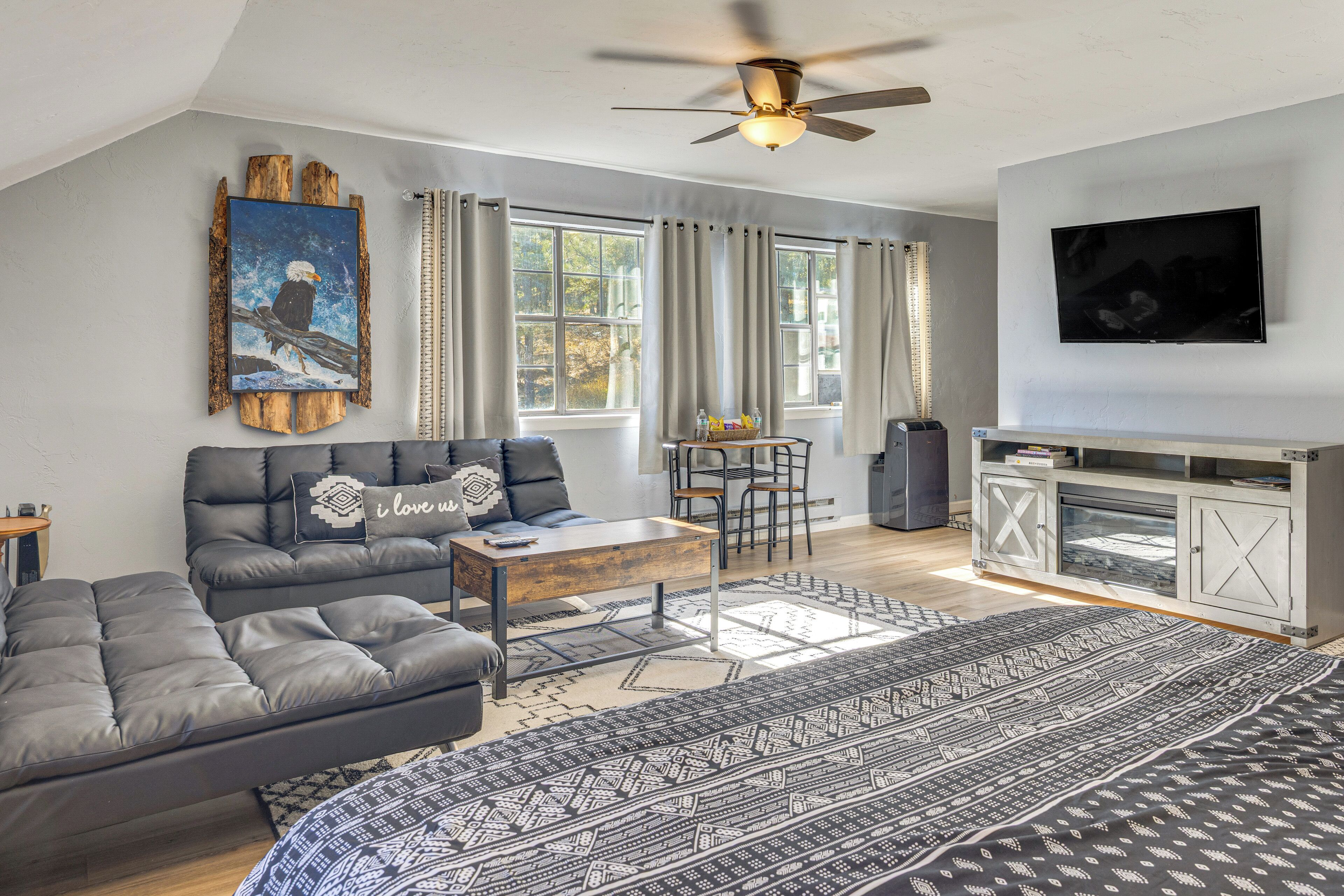 Apartment (0 Bedroom) | Interior