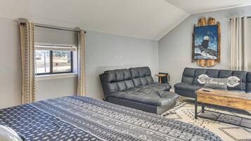 Apartment (0 Bedroom) | Interior