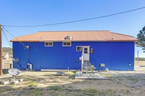 Apartment (0 Bedroom) | Interior - Fish, Hike & Explore: Mtn-view Lake George Studio (Florissant)