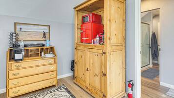 Apartment (0 Bedroom) | Interior