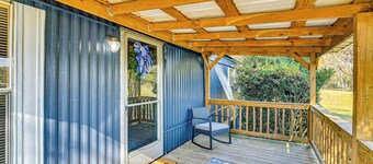 Countryside Home w/ Pond & Pasture Views in Iuka!