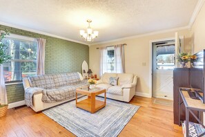 Interior - Quiet Home Base in the Heart of Boardman! (Boardman)