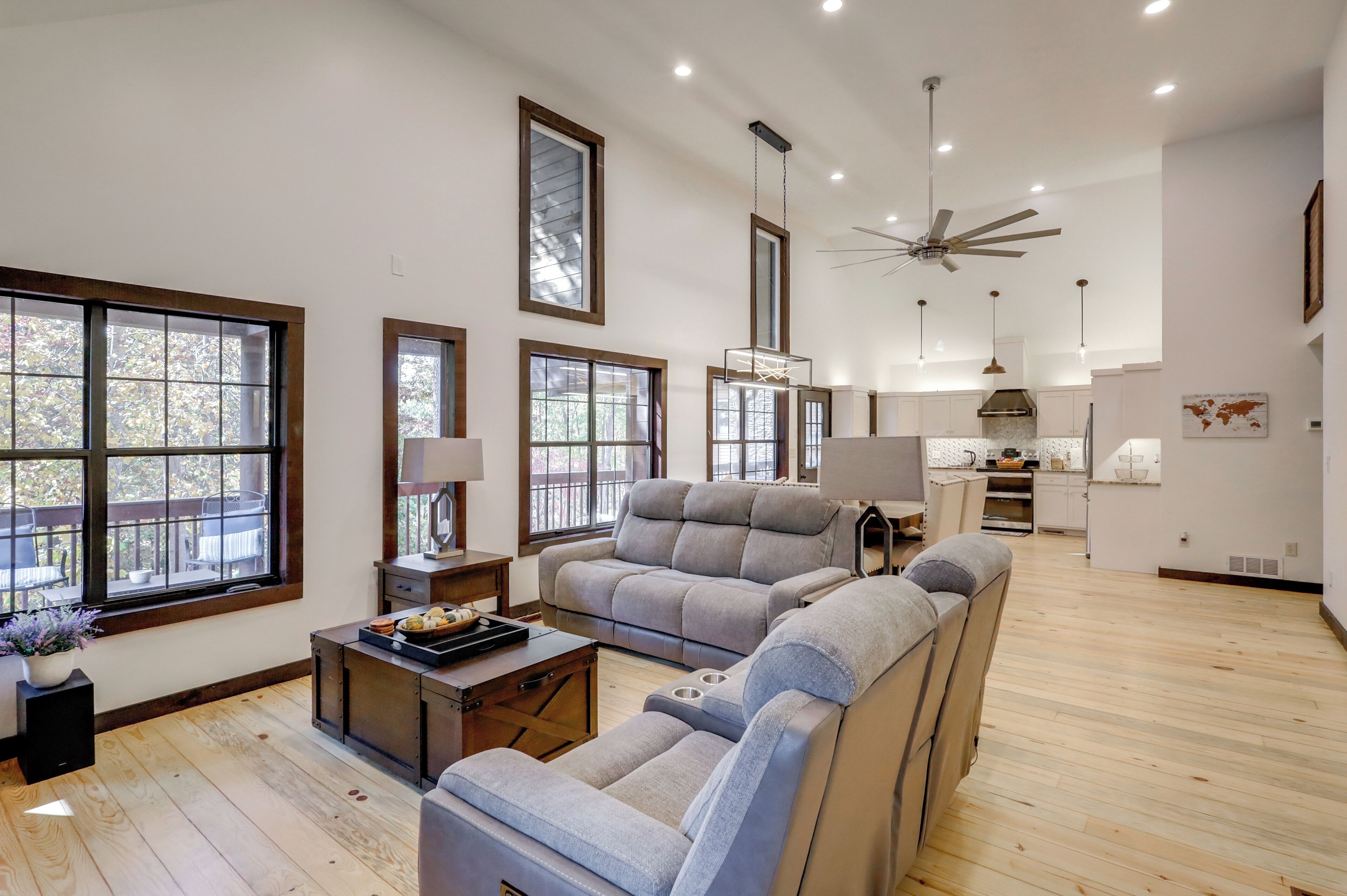 House (3 Bedrooms) | Interior