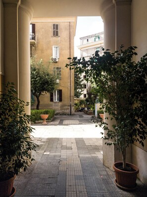 Entrada al alojamiento