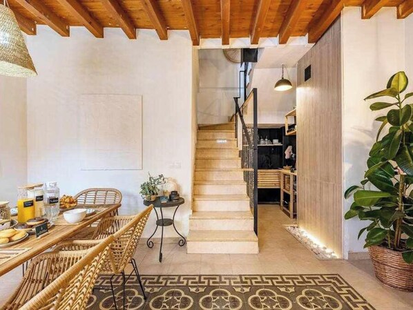 ファミリー アパートメント | リビング エリア