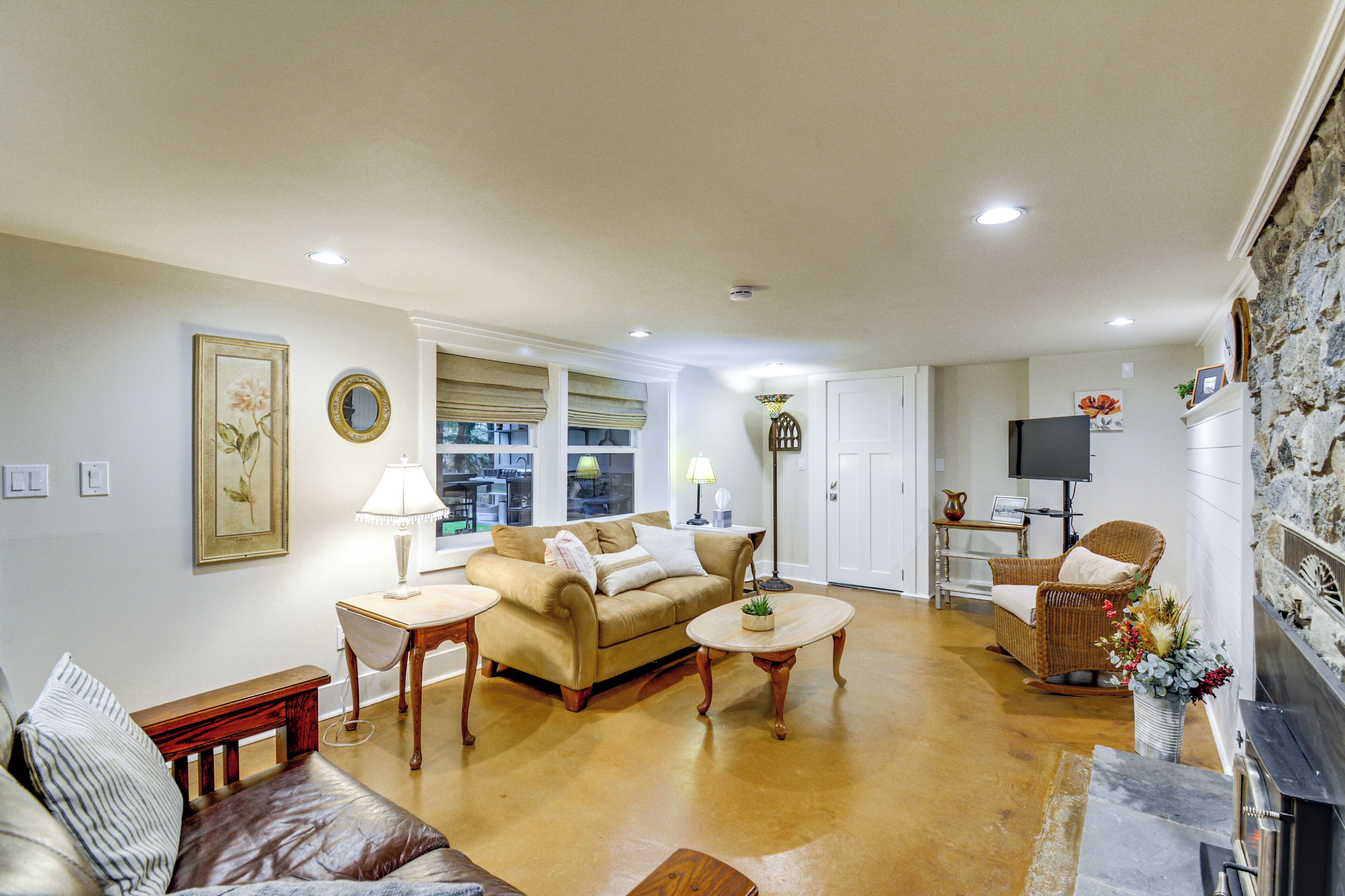 Apartment (1 Bedroom) | Interior