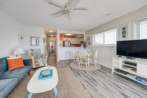 Apartment (1 Bedroom) | Interior - Walk to Kure Beach! Bright Condo w/ Ocean Views (Kure Beach)