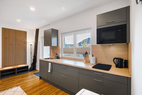 Ground Floor Apartment in LA-Hüttenfeld – Modern Comfort for 4 Guests