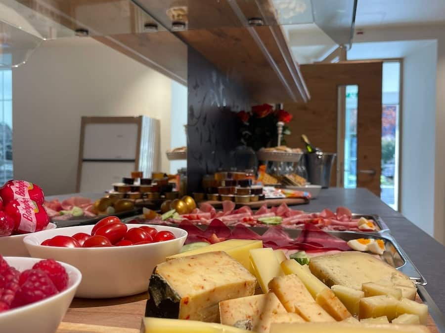 Free daily buffet breakfast